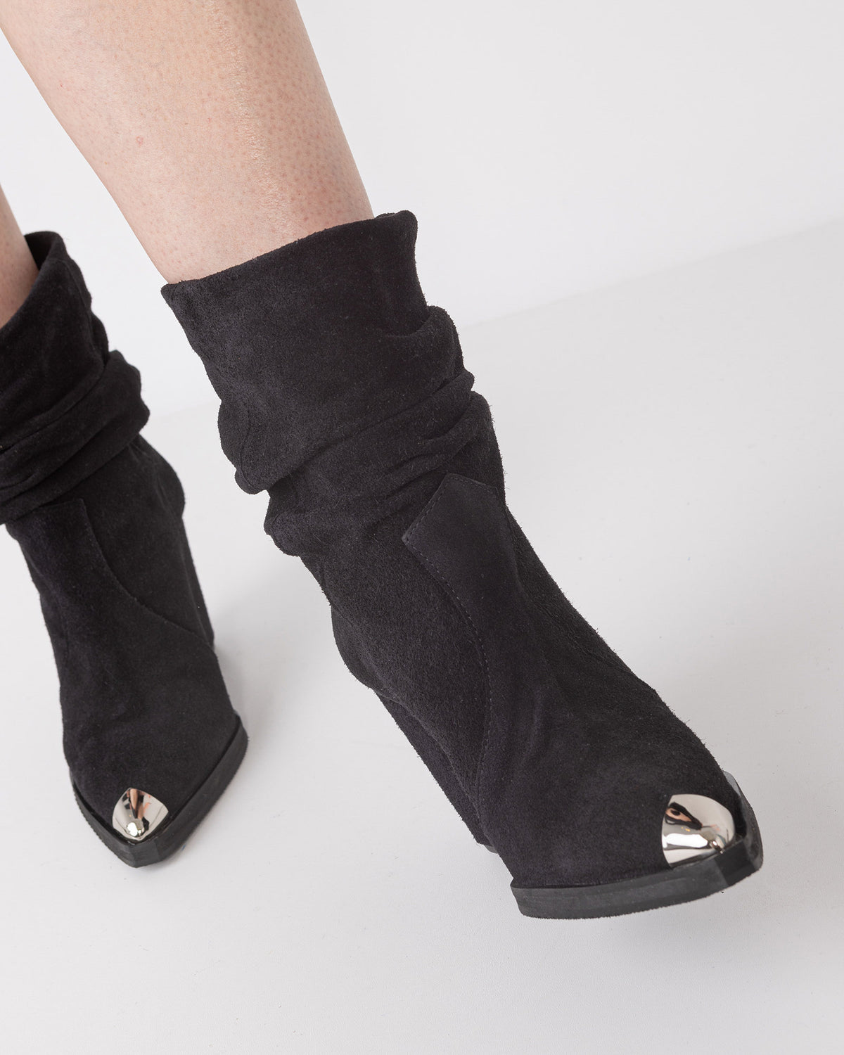 Ciocate din piele intoarsa neagra LILI