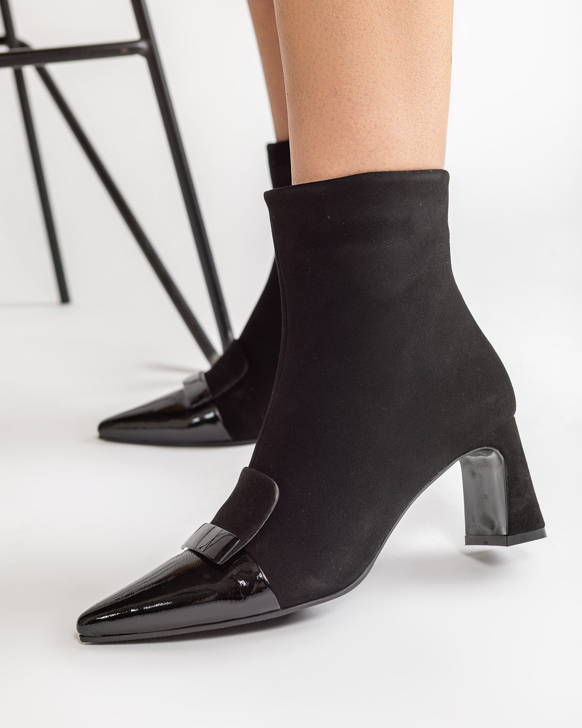 Ghete Piele Intoarsa si Lac Diva negru