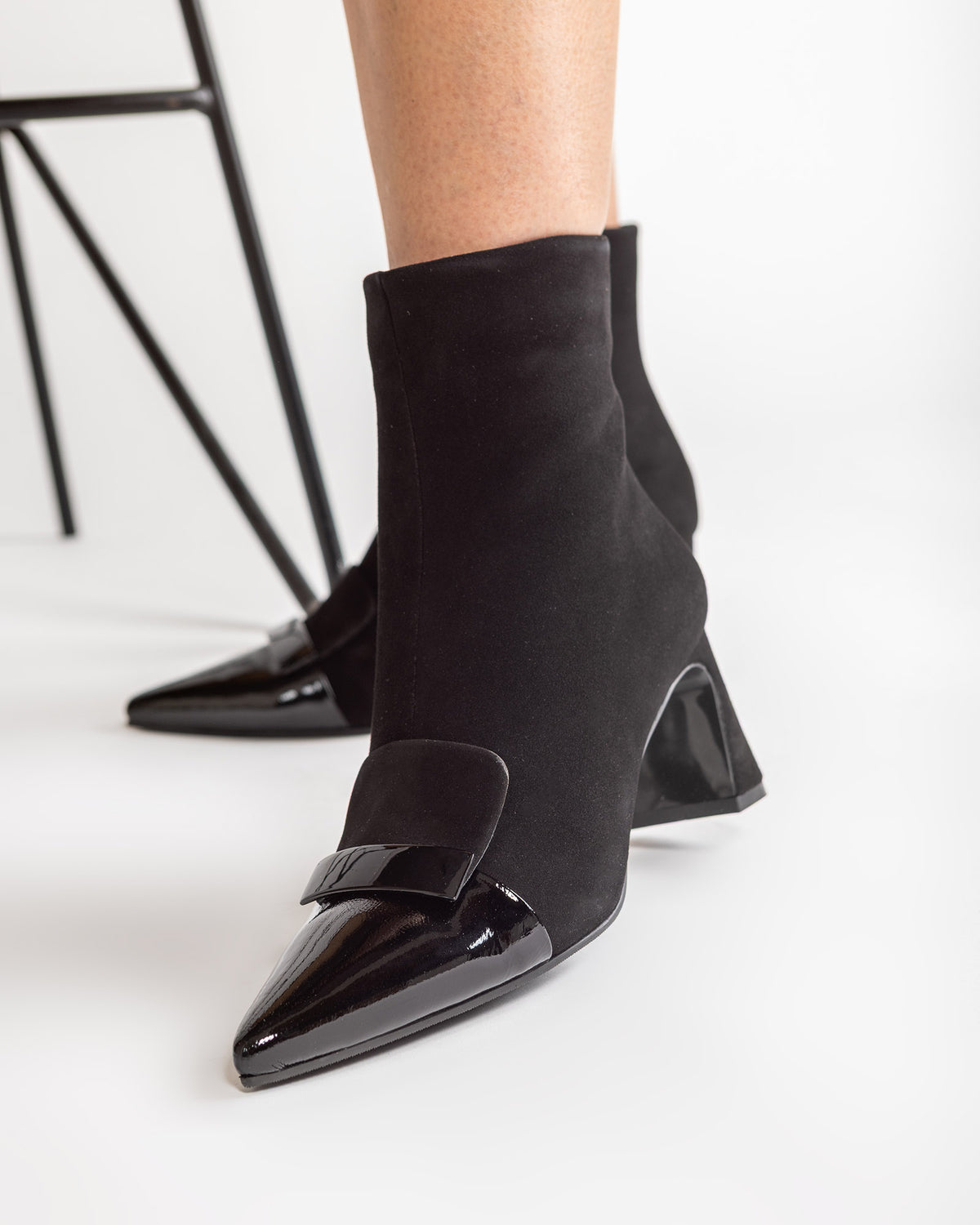 Ghete Piele Intoarsa si Lac Diva negru