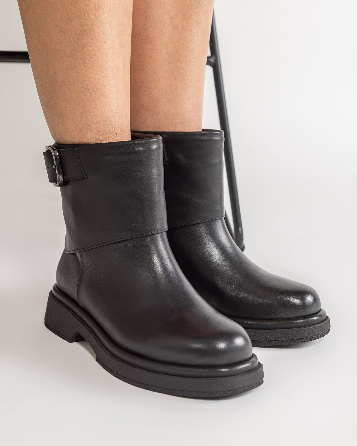 Ghete Piele Naturala Rebel Chic Negru