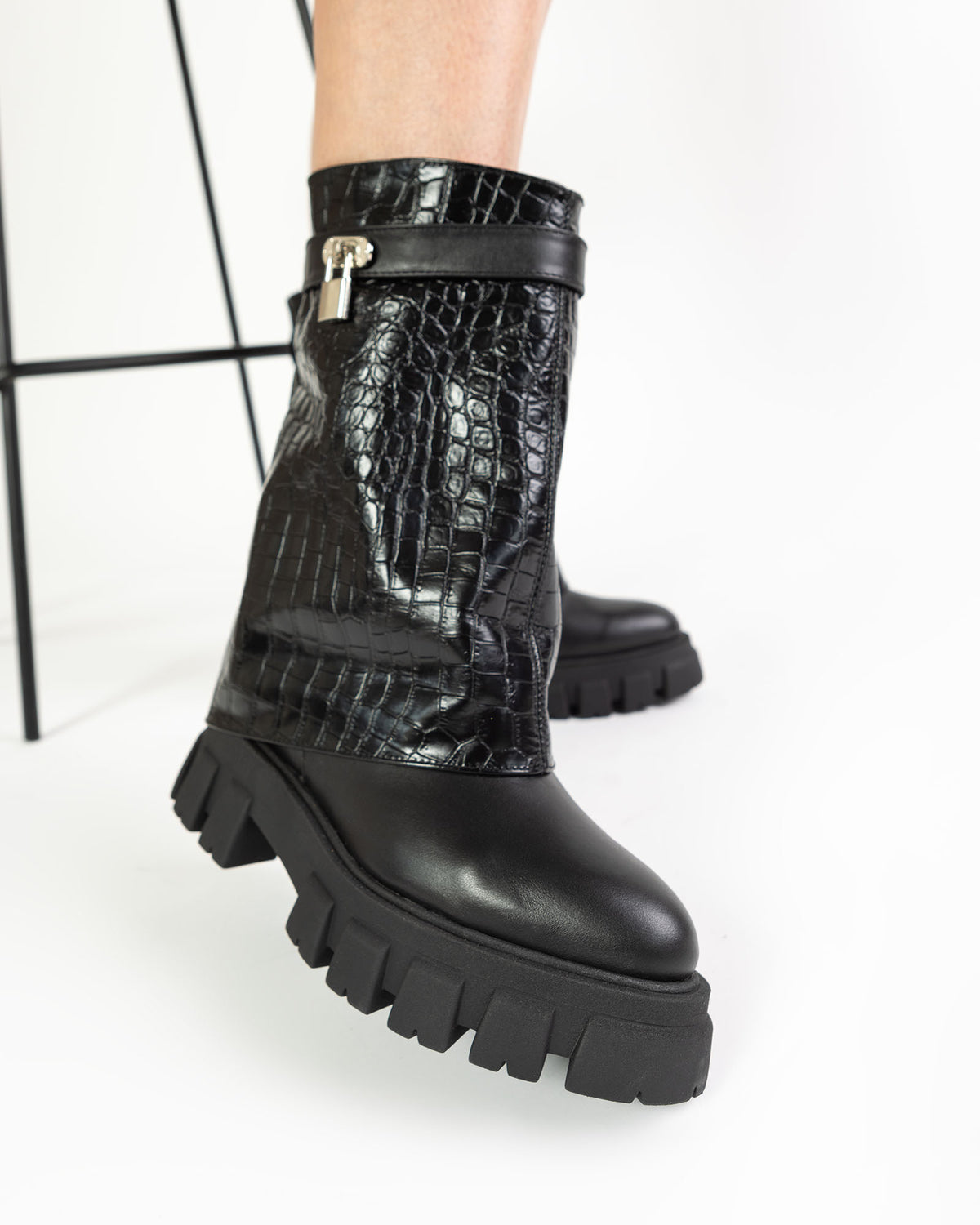 Cizme din piele neagra Thea
