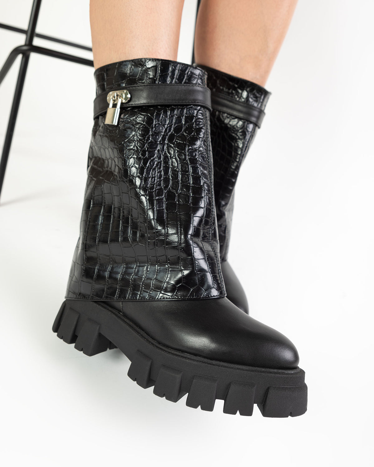 Cizme din piele neagra Thea