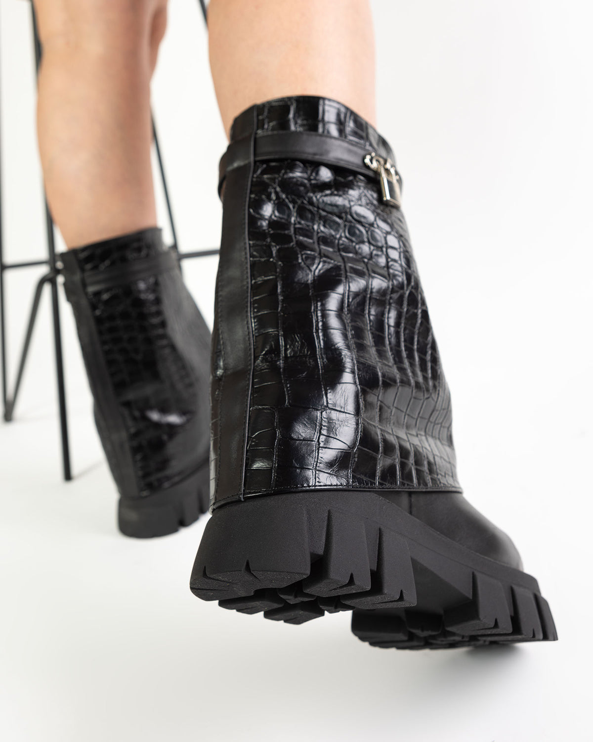 Cizme din piele neagra Thea
