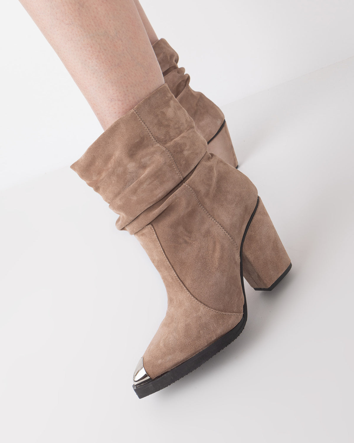 Ciocate din piele intoarsa taupe LILI
