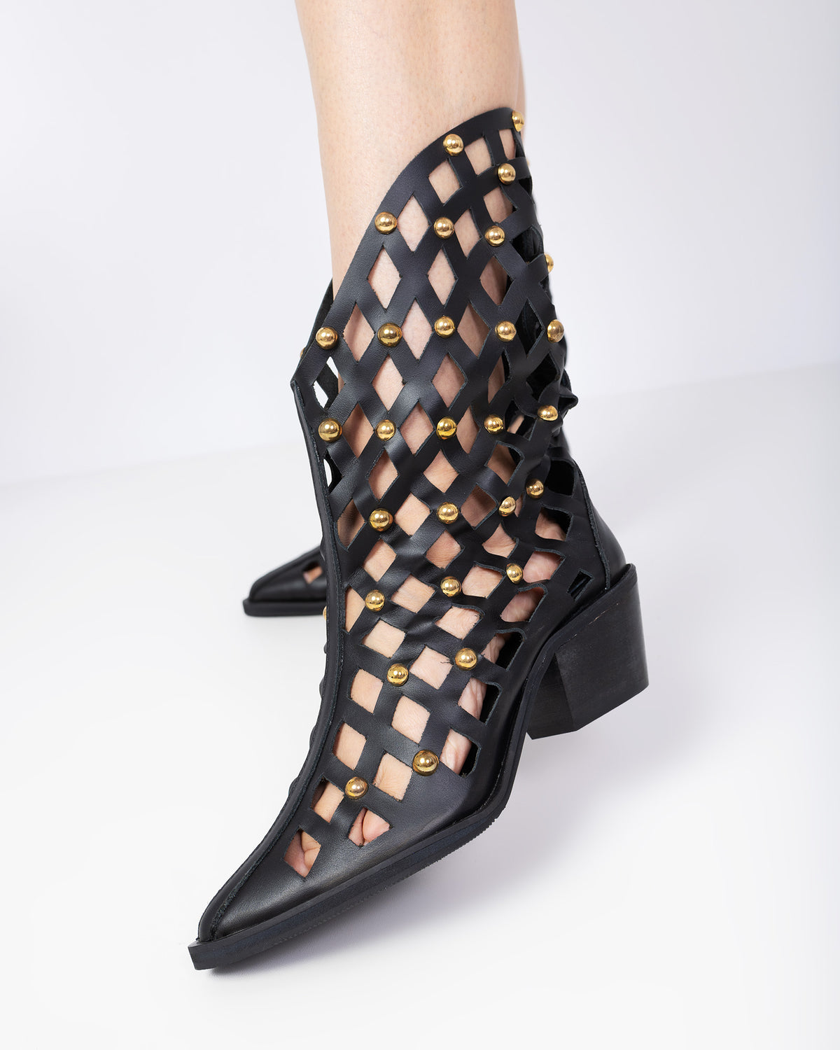 Ciocate din piele neagra Velia