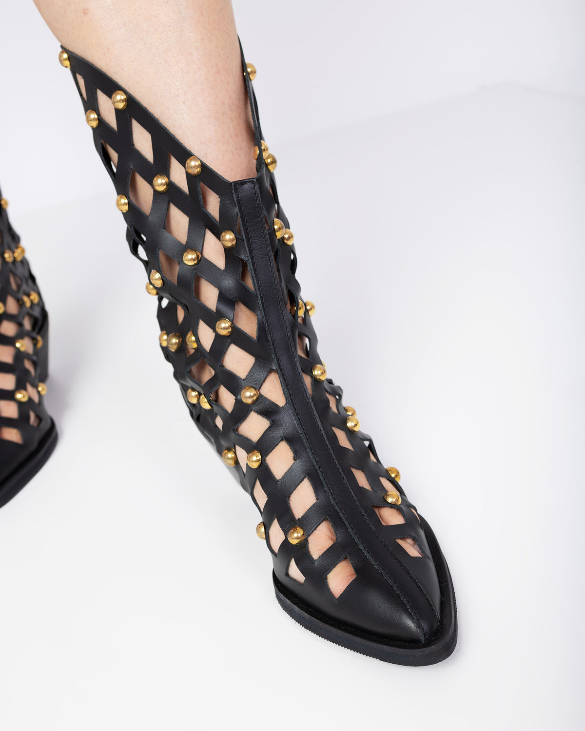 Ciocate din piele neagra Velia