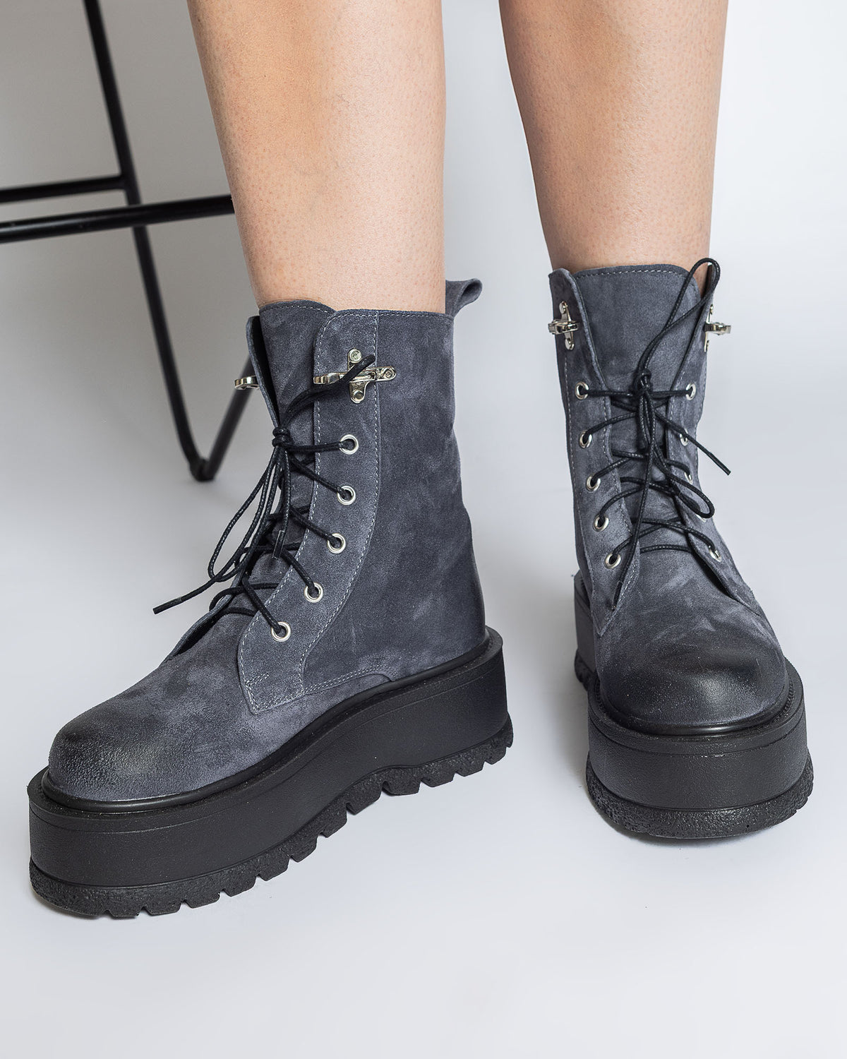 Bocanci gri din piele intoarsa BABY BOLD