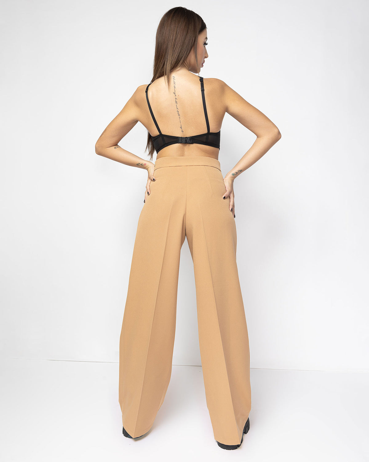 Pantaloni bej Laura