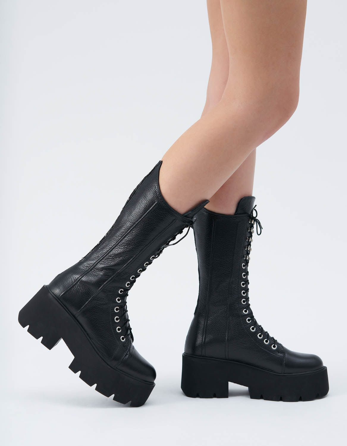 Bocanci CORSET negri cu talpa inalta - MOJA