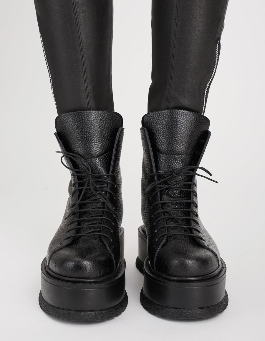 Bocanci din piele neagra CHUNKY - MOJA