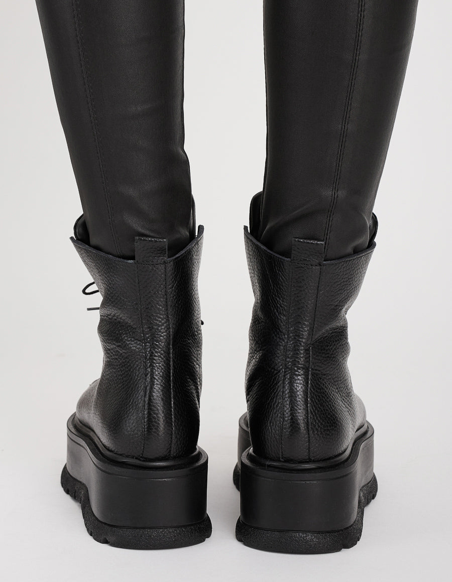Bocanci din piele neagra CHUNKY - MOJA