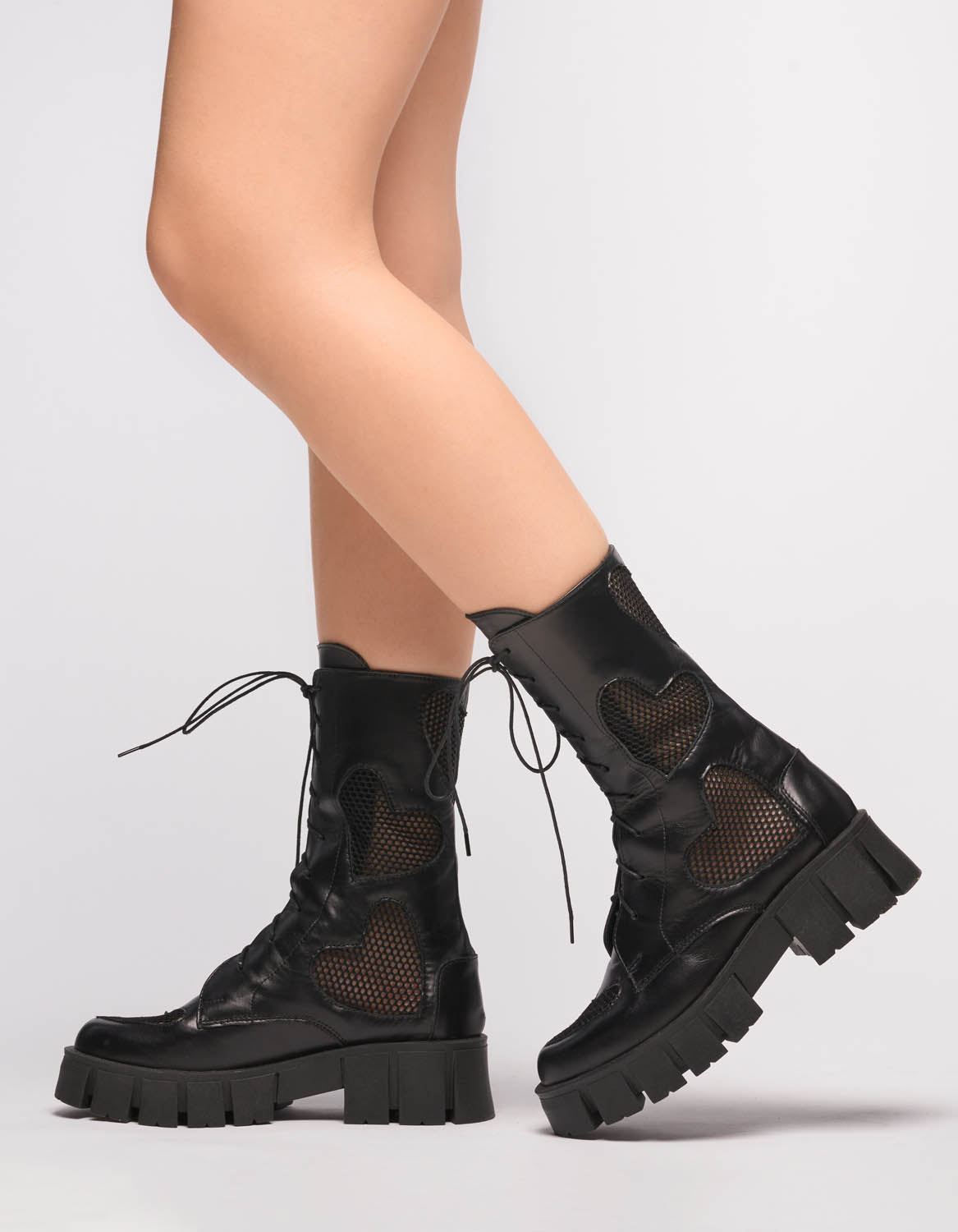 Bocanci din piele neagra cu plasa Amelie - MOJA