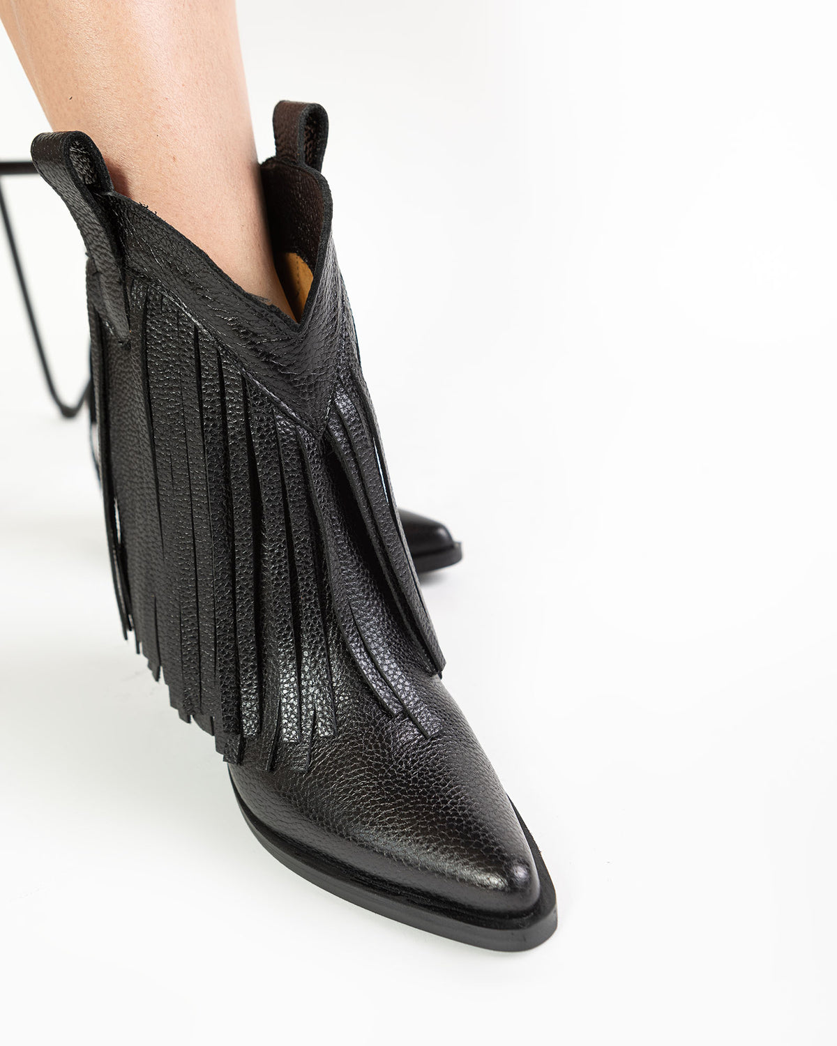 Ciocate din piele neagra Wild