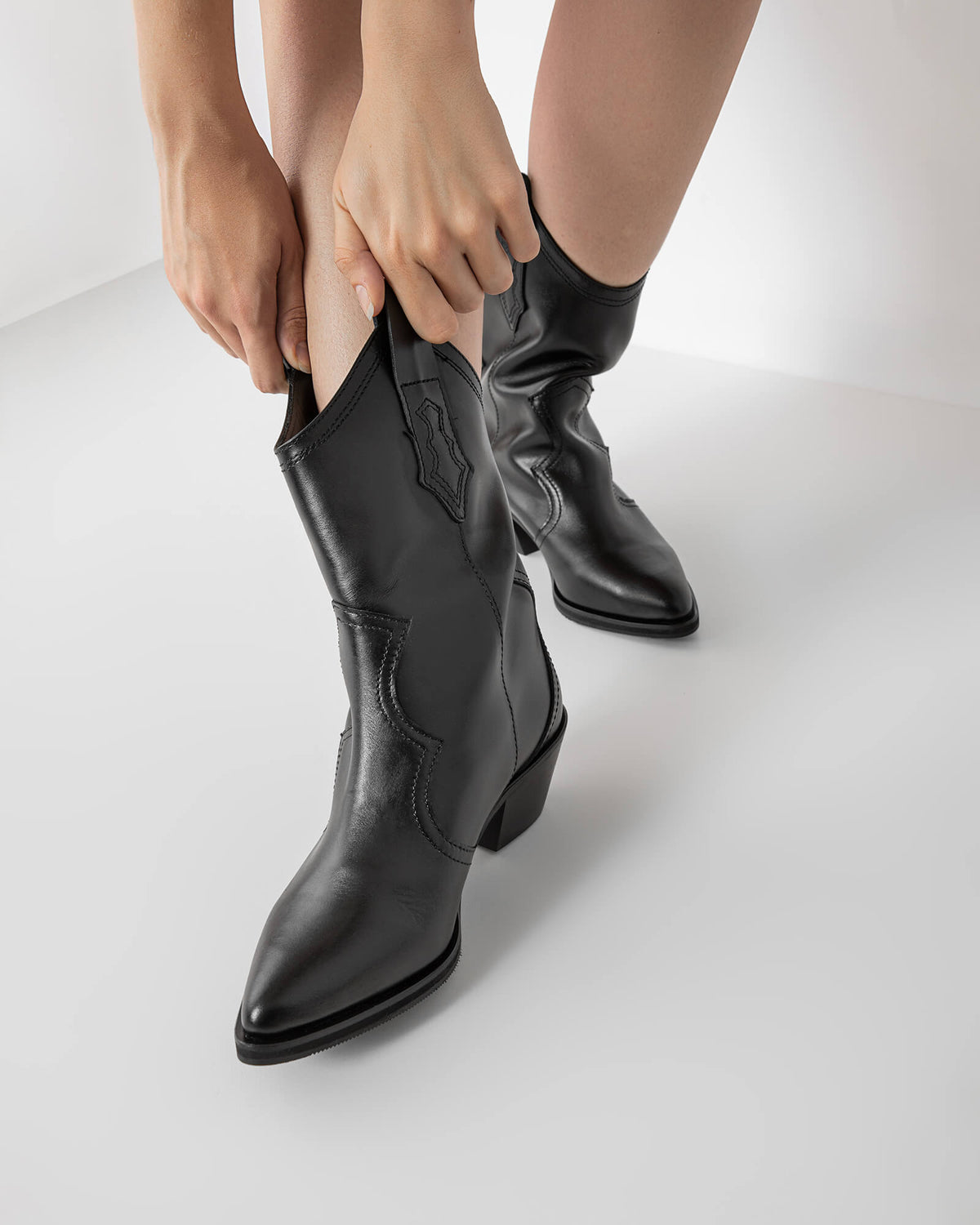 Ciocate negre Temptation Boots - MOJA
