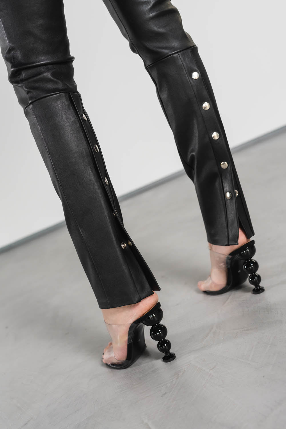 Pantaloni din piele Alya - MOJA
