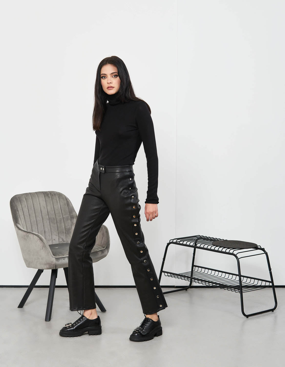 Pantaloni din piele naturala stretch Button - MOJA