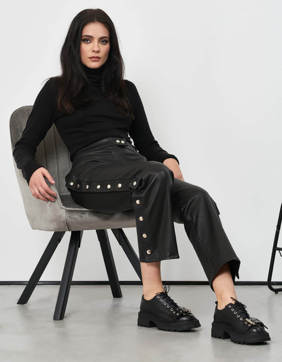Pantaloni din piele naturala stretch Button - MOJA