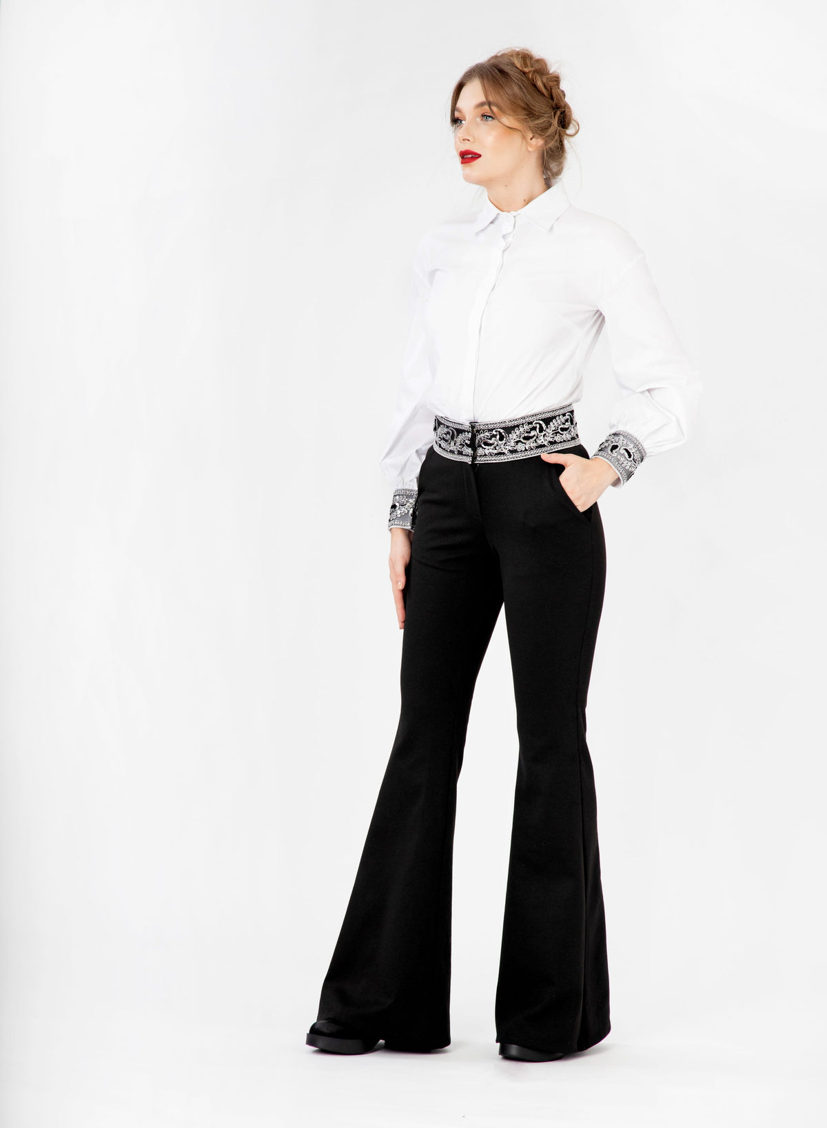 Set pantalon si camasa cu pasmanterie ETNO - MOJA