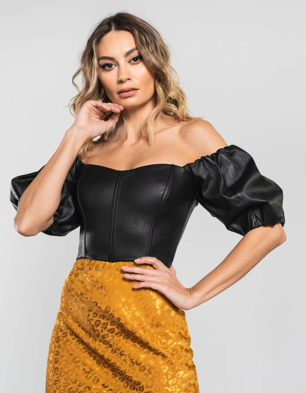 Top din piele negru Afrodita - MOJA