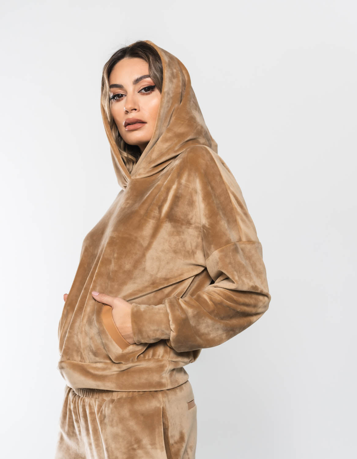 Trening cu gluga bej Teddy - MOJA