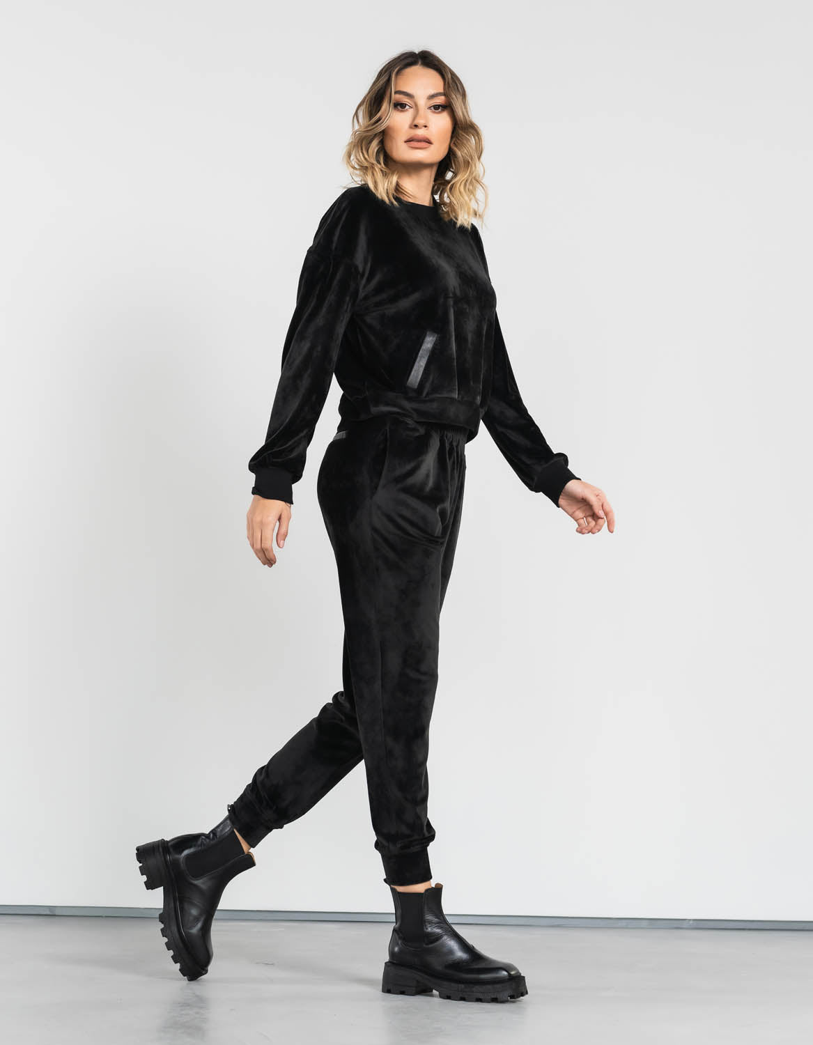 Trening negru Teddy - MOJA
